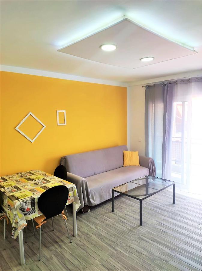 Cris Sol Apartments Los Cristianos  Kültér fotó